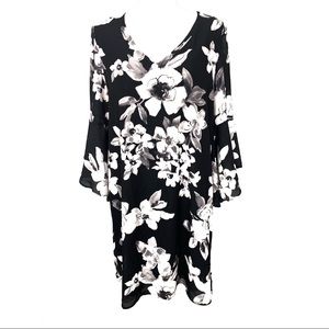 New York & Company Black and White Floral Dress